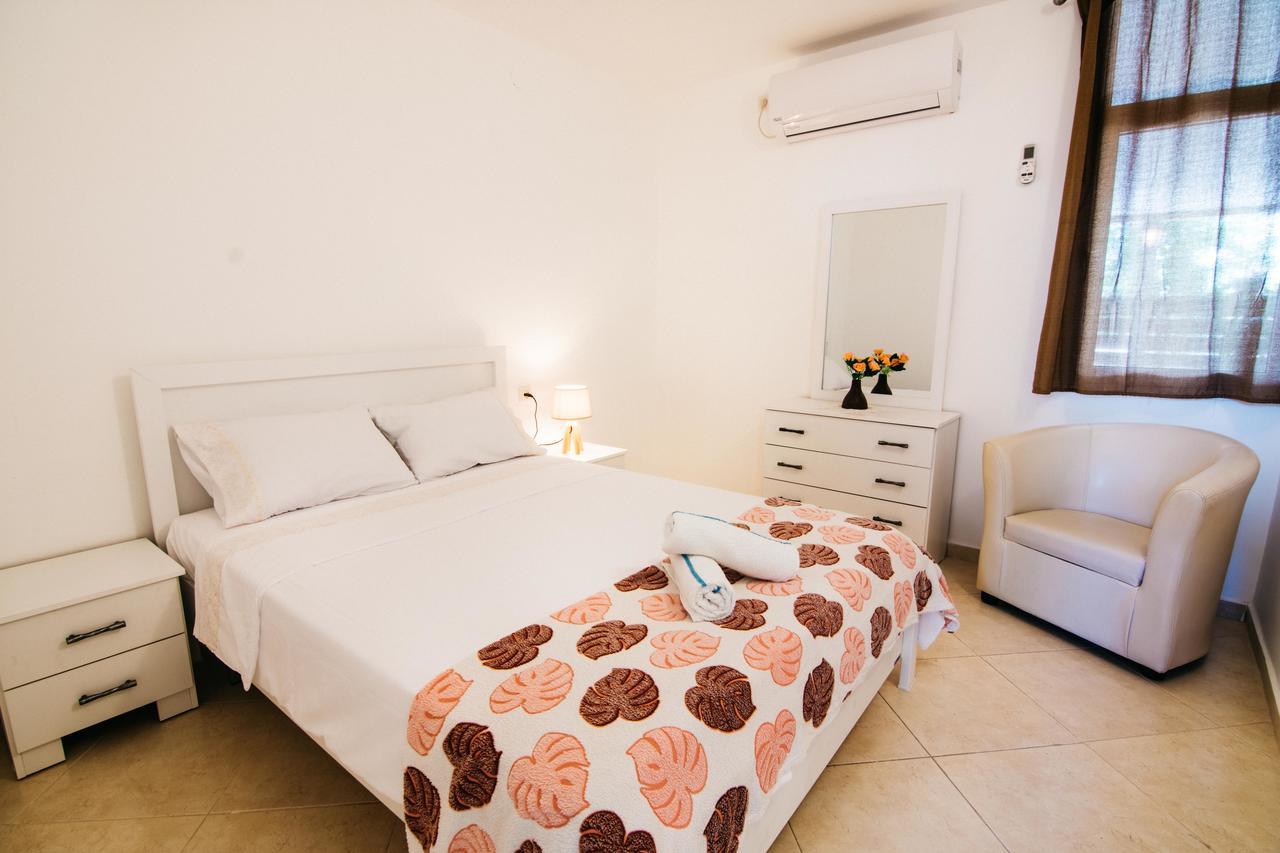 marianne garden apartment Eilat Esterno foto